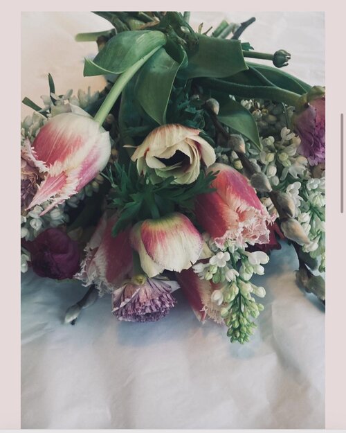 Fresh flower bouquets from Wild Willow sold in the courtyard at The Old Workshop cafe, Sullington Manor Farm, West Sussex, RH20 4AE. Sold on exclusive dates. Stylish & organic flowers